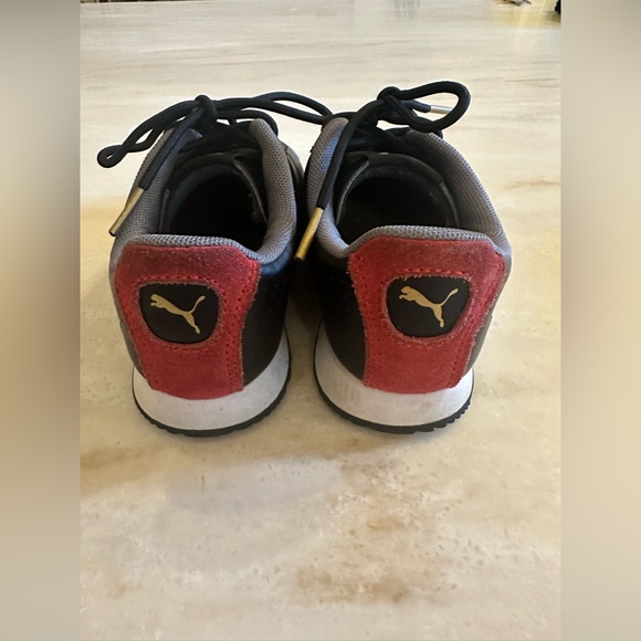 Puma Ferrari kids shoes - Picture 3 of 4